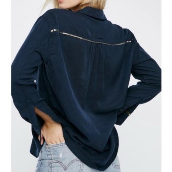 Free People Women Off Campus Metallic Detail Navy Button Up Shirt Size L… - Picture 2 of 11